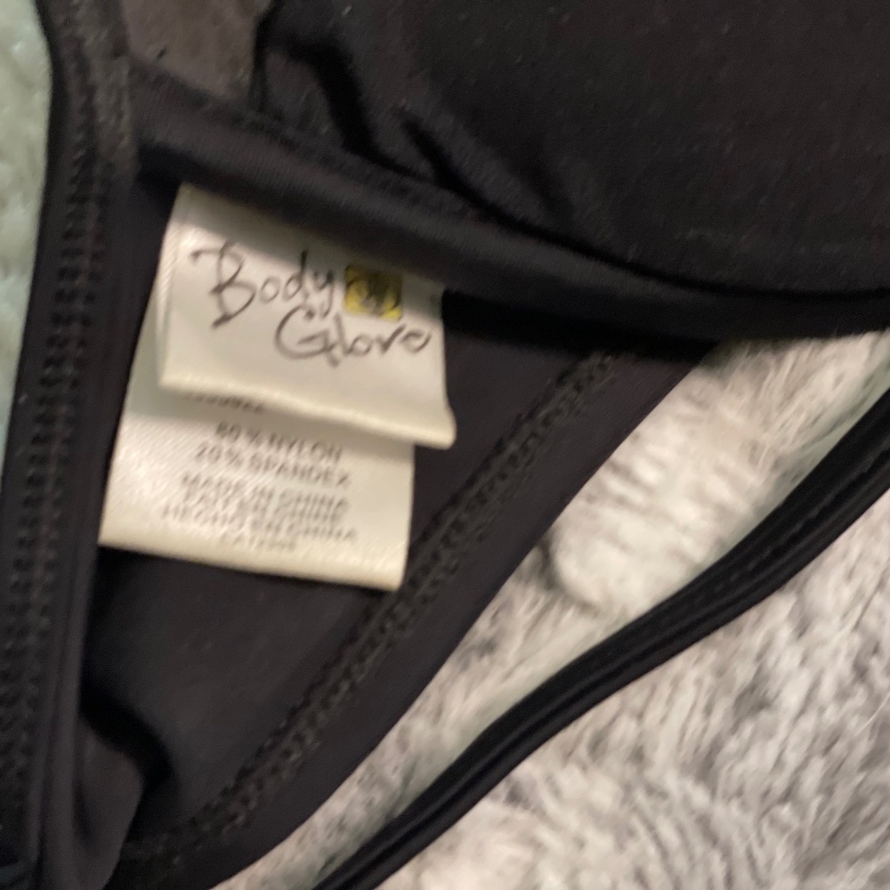 Body Glove Bikini Top,,Black, size L - Picture 4 of 4